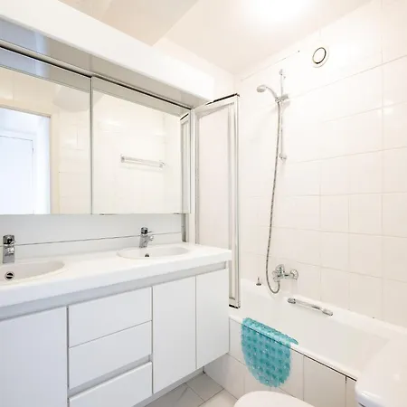 アパート In With Sea Views